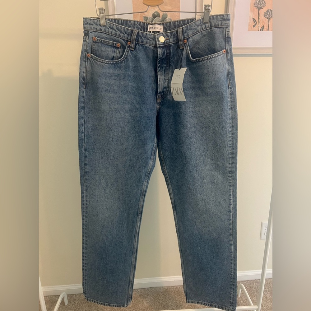 Zara Straight Mid Rise Jeans